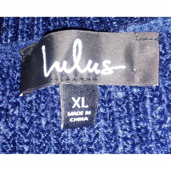 LuLus Navy Blue Pullover Sweater Size XL Round Neck Soft Touch - Picture 3 of 3